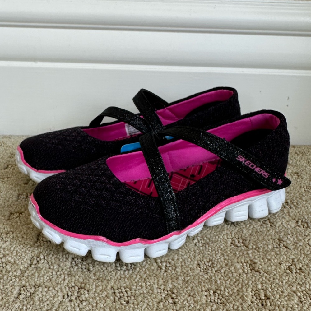 NEW IN BOX! Skechers Girls’ Flex II Softie Sweets Black/Hot Pink Sneakers, 12.5 - Picture 5 of 10